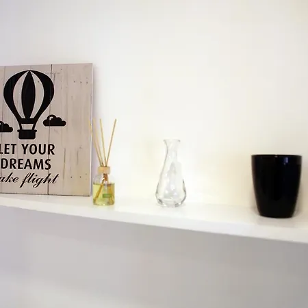 Alfama Rose - Eletrico * Lissabon